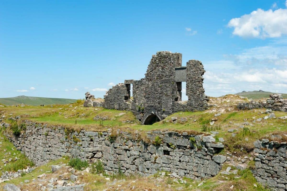 Dartmoor Barn On North Hessary Tor Yelverton Exterior foto